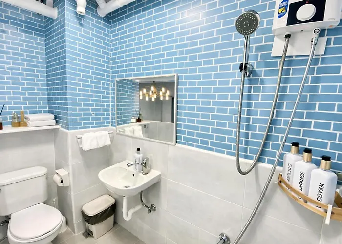 Aparthotel Near Airport Swimmingpool Hotshower Noelevator Plumera Mactan 3*