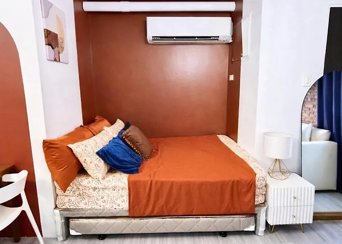 Near Airport Swimmingpool Hotshower Noelevator Plumera Mactan 3*