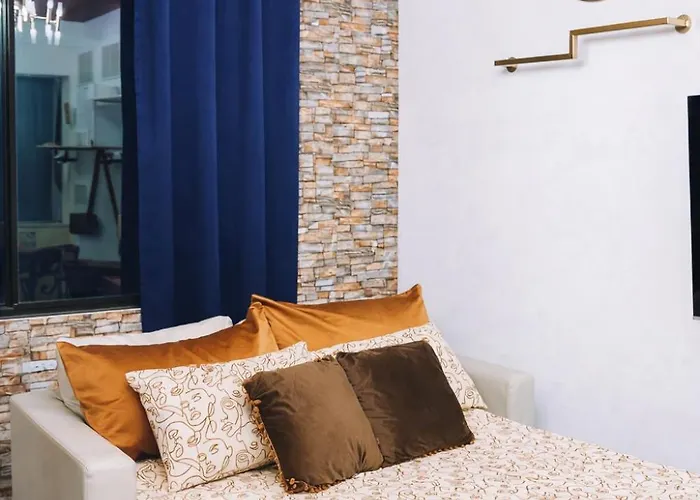 Near Airport Swimmingpool Hotshower Noelevator Plumera Mactan Lapu-Lapu City